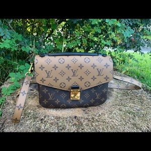 Louis Vuitton hand bag